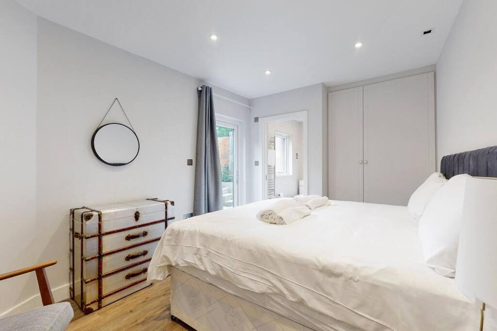 Elegant 2Bed Flat 10Min To Wimbledon Tennis Courts Londra Exterior foto